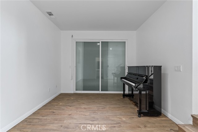 Detail Gallery Image 5 of 43 For 247 W 223rd St #D,  Carson,  CA 90745 - 2 Beds | 2 Baths