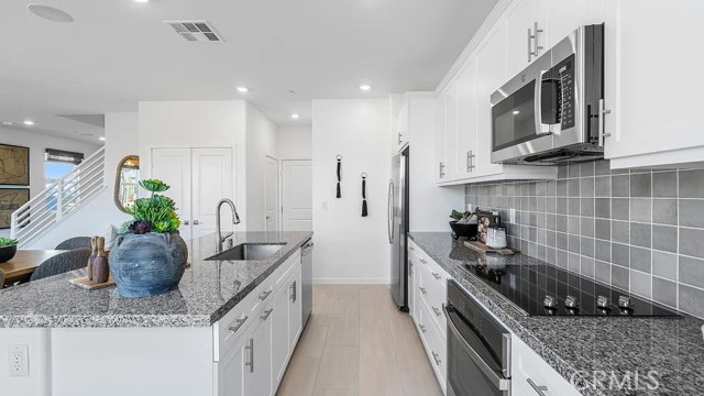 Detail Gallery Image 4 of 17 For 3195 Silo Paseo, Ontario,  CA 91761 - 3 Beds | 2/1 Baths