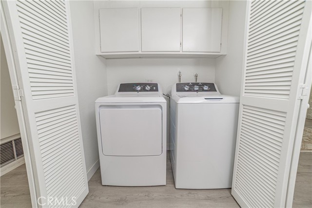 Detail Gallery Image 9 of 36 For 12141 Centralia St #208,  Lakewood,  CA 90715 - 2 Beds | 2 Baths
