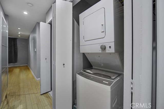 Detail Gallery Image 23 of 34 For 21 Alamitos #1,  Long Beach,  CA 90802 - 2 Beds | 2 Baths