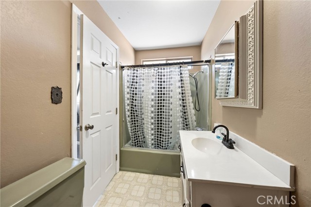 Detail Gallery Image 21 of 50 For 12902 Lakeland St, Clearlake Oaks,  CA 95423 - 4 Beds | 3 Baths