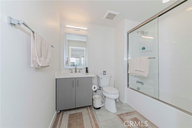 Detail Gallery Image 21 of 39 For 436 S Virgil Ave #403,  Los Angeles,  CA 90020 - 2 Beds | 2 Baths