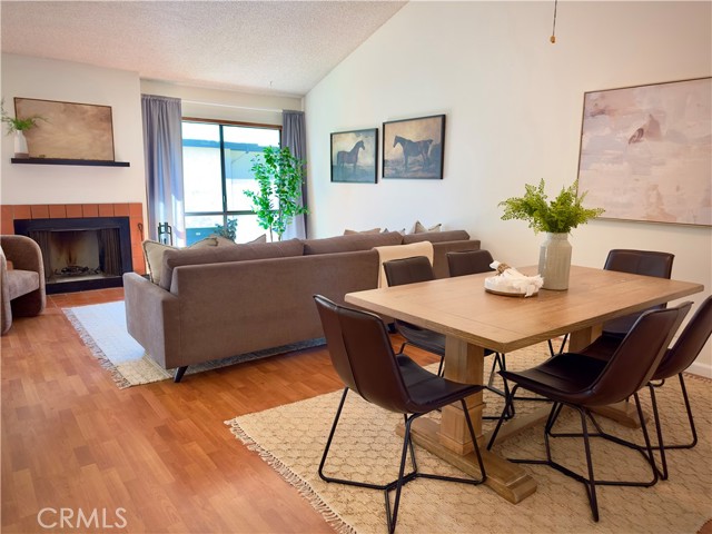 570 Peach Street, San Luis Obispo CA: https://media.crmls.org/medias/5997e679-ed84-4312-b26f-05a37574fc11.jpg