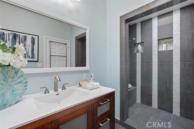 1734 Van Horne Lane, Redondo Beach, California 90278, 4 Bedrooms Bedrooms, ,Residential,For Sale,Van Horne,SB25214024
