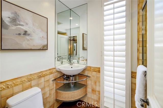 Detail Gallery Image 20 of 31 For 937 Gaviota Dr, Laguna Beach,  CA 92651 - 3 Beds | 3/1 Baths