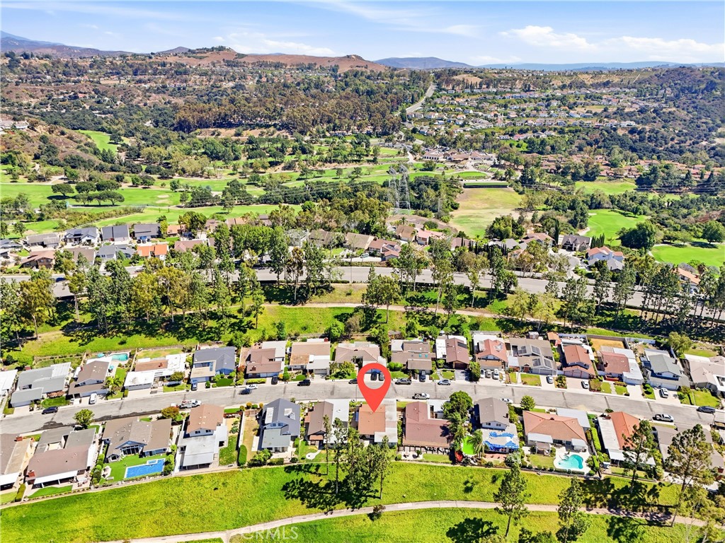 https://media.crmls.org/medias/59984938-2c29-449f-82f5-f6429bf88aa2.jpg?preset=X-Large