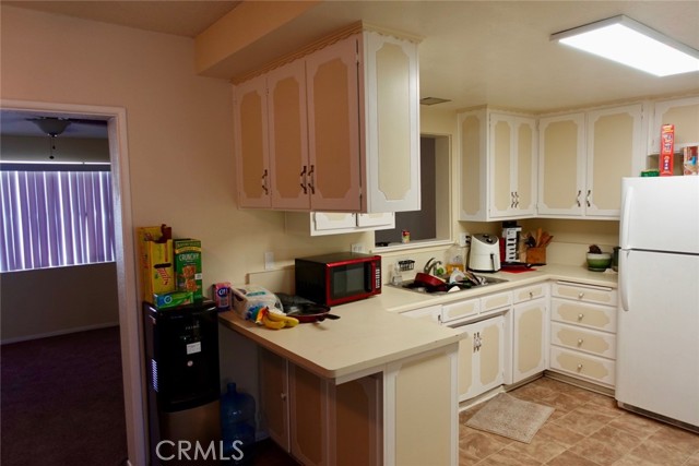 183 E Ralston Avenue, San Bernardino CA: https://media.crmls.org/medias/5999c219-7d41-4406-b32e-e127bb64c4a4.jpg