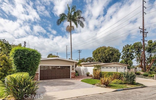 2413 John Street, Manhattan Beach, California 90266, 3 Bedrooms Bedrooms, ,2 BathroomsBathrooms,Residential,Sold,John,SB25017995