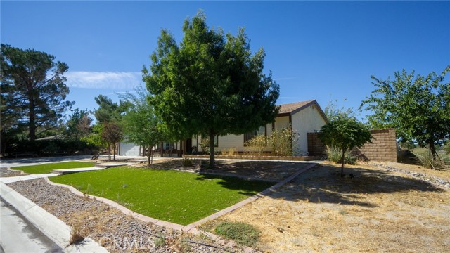 Detail Gallery Image 2 of 6 For 37375 96th St, Littlerock,  CA 93543 - 4 Beds | 2 Baths