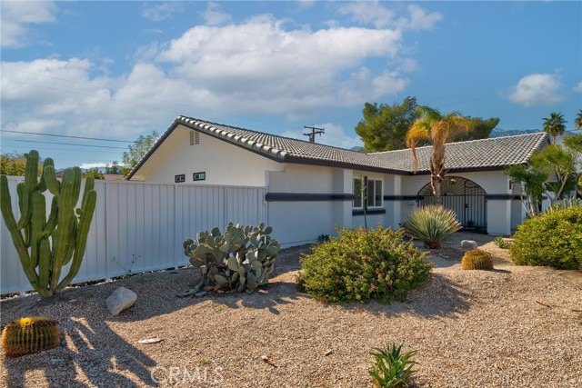 Detail Gallery Image 11 of 44 For 2801 E San Angelo Rd, Palm Springs,  CA 92262 - 3 Beds | 2 Baths