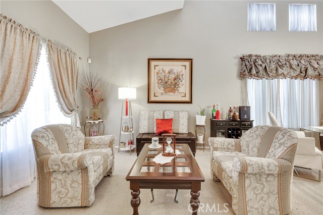 Detail Gallery Image 5 of 38 For 2825 W Newgrove St, Lancaster,  CA 93536 - 4 Beds | 3 Baths