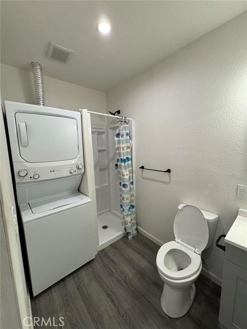 24389 La Glorita Circle, Newhall CA: https://media.crmls.org/medias/599cc267-39ef-4adc-bb3a-f00598237c81.jpg