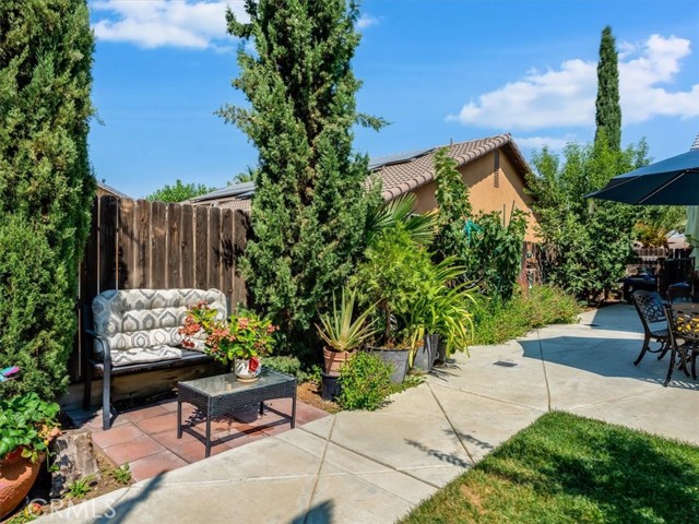 104 W Mariposa Street, Avenal CA: https://media.crmls.org/medias/599cca82-93f3-495c-8910-39ccd64c8c00.jpg