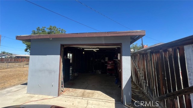 320 E Acacia Avenue, Hemet CA: https://media.crmls.org/medias/599d8e21-33ad-4088-bb7b-28c539baf7db.jpg