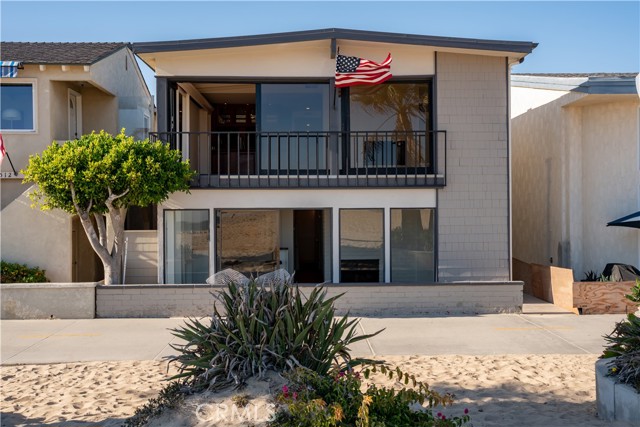 1510 W Oceanfront, Newport Beach CA: https://media.crmls.org/medias/599e3454-1c71-42f8-aac5-504a71b6fa3f.jpg