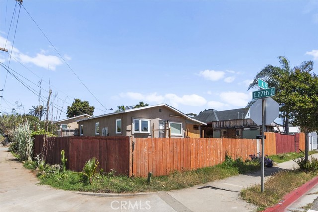 120 E 27th Street, National City CA: https://media.crmls.org/medias/599e34da-2370-4173-bb0b-689130732d7d.jpg