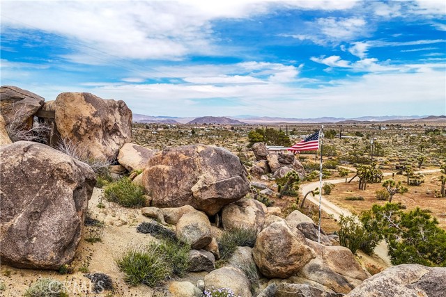 Detail Gallery Image 50 of 75 For 55525 Wood Rd, Yucca Valley,  CA 92284 - 1 Beds | 1 Baths