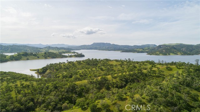 9886 Steelhead Road, Paso Robles CA: https://media.crmls.org/medias/599f61f4-93cb-49d4-bf23-7dd75a5f61fa.jpg