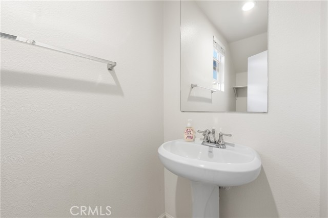 Detail Gallery Image 16 of 49 For 2517 San Madrid Way, Rosamond,  CA 93560 - 3 Beds | 2/1 Baths