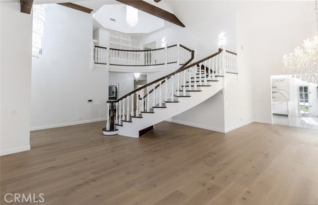 6037 Little Oak Lane, Woodland Hills CA: https://media.crmls.org/medias/59a012e4-8cb0-4a85-ab83-1105a56b1fff.jpg