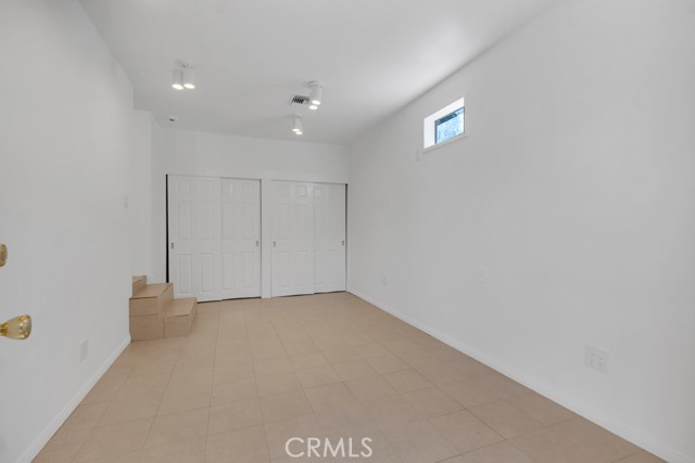 Detail Gallery Image 17 of 58 For 17435 Burma, Encino,  CA 91316 - 3 Beds | 2 Baths