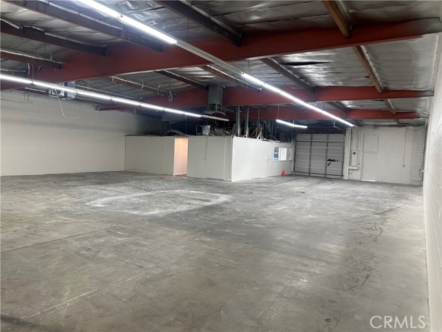 16134 Valerio Street, Van Nuys (los Angeles), California 91406, ,Commercial Lease,For Rent,16134 Valerio Street,CRSR25007821