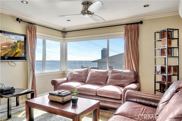 150 Cress Street, Laguna Beach CA: https://media.crmls.org/medias/59a083e0-8cfe-443e-b84f-5f20e450362d.jpg