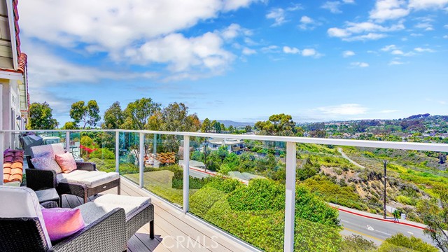 24965 Seagate, Dana Point CA: https://media.crmls.org/medias/59a1da8a-c449-47ff-8f09-652c9711fd6f.jpg