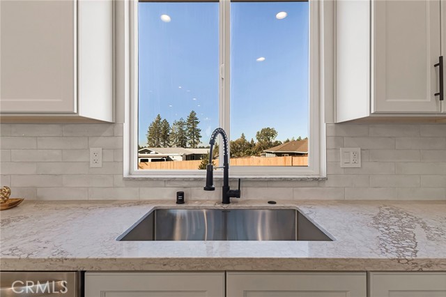 Detail Gallery Image 19 of 43 For 5887 Orrin Dr, Paradise,  CA 95969 - 2 Beds | 2 Baths