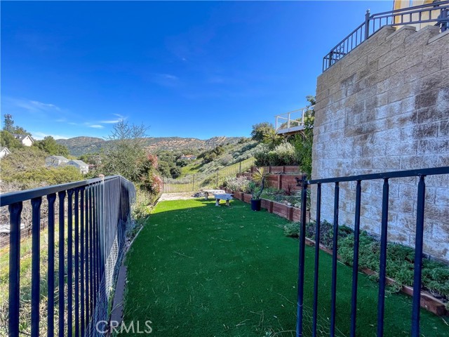 1259 Gonzales Road, Simi Valley CA: https://media.crmls.org/medias/59a2d288-db56-4fff-b9be-d524fec6dedd.jpg