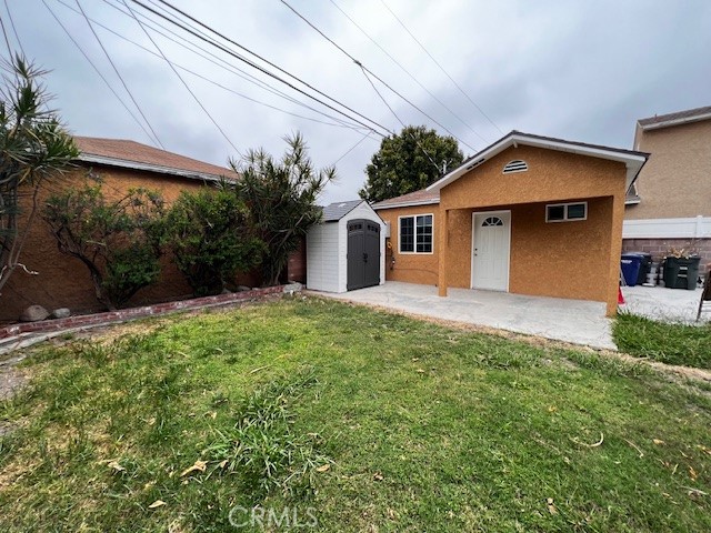 6107 Del Amo Boulevard, Lakewood CA: https://media.crmls.org/medias/59a429a2-0b59-4476-afae-d6d2cfb32628.jpg