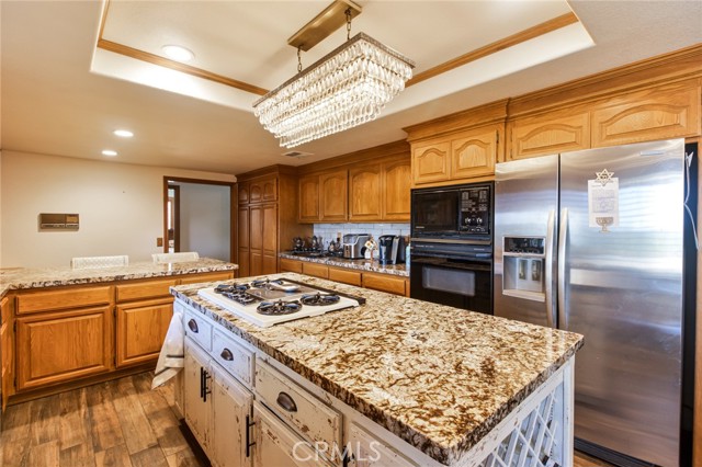 41653 62nd W Street, Palmdale CA: https://media.crmls.org/medias/59a43b52-a149-4b5a-b556-591421988c36.jpg
