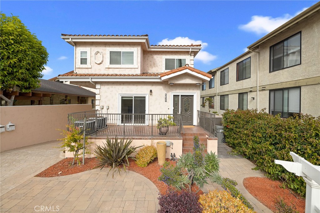216 S Prospect Avenue #A