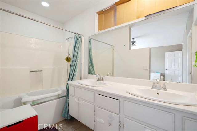 Image 16 of 22 For 321 Avenue 12