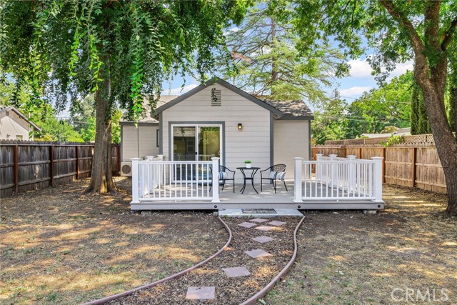 438 W 6th Avenue, Chico CA: https://media.crmls.org/medias/59a62b80-0aeb-468a-9101-32af4d41bc74.jpg