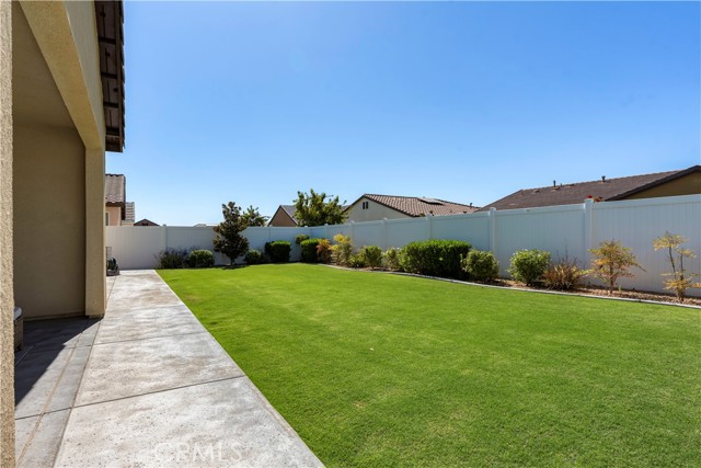 14419 Barbon Beck Avenue, Bakersfield CA: https://media.crmls.org/medias/59a66473-7d5f-4a27-9793-040f310ea280.jpg