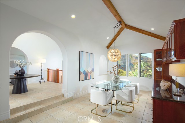 Detail Gallery Image 17 of 39 For 4347 Canyon View Ln, Palos Verdes Peninsula,  CA 90274 - 6 Beds | 4/1 Baths