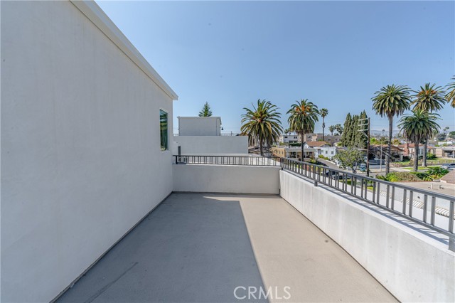 Detail Gallery Image 44 of 61 For 616 N Rampart Bld, Silver Lake Los Angeles,  CA 90026 - 4 Beds | 3/1 Baths