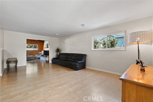 20071 Moontide Circle, Huntington Beach CA: https://media.crmls.org/medias/59a70e19-ae46-4140-9e44-7b65d03f889d.jpg