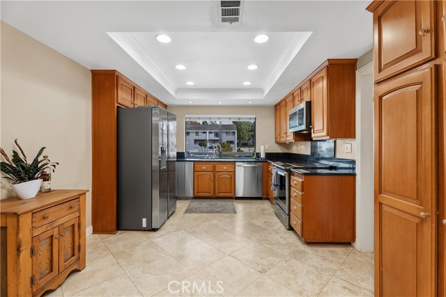 Detail Gallery Image 19 of 43 For 11 Baruna Ct #55,  Newport Beach,  CA 92663 - 3 Beds | 2/1 Baths