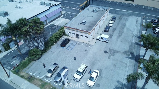 Image 2 for 2141 E Market St, Long Beach, CA 90805