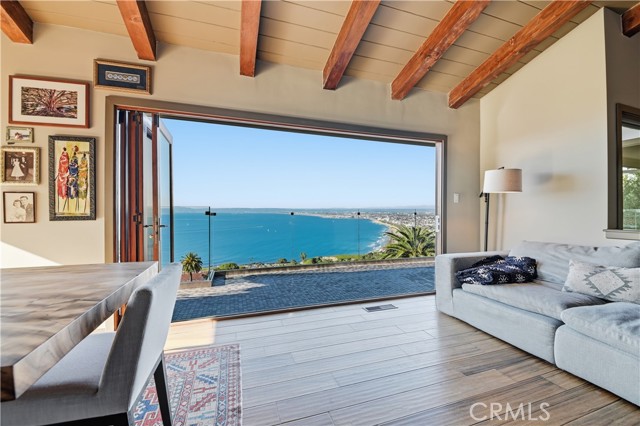 Detail Gallery Image 3 of 32 For 773 via Somonte, Palos Verdes Estates,  CA 90274 - 4 Beds | 3 Baths