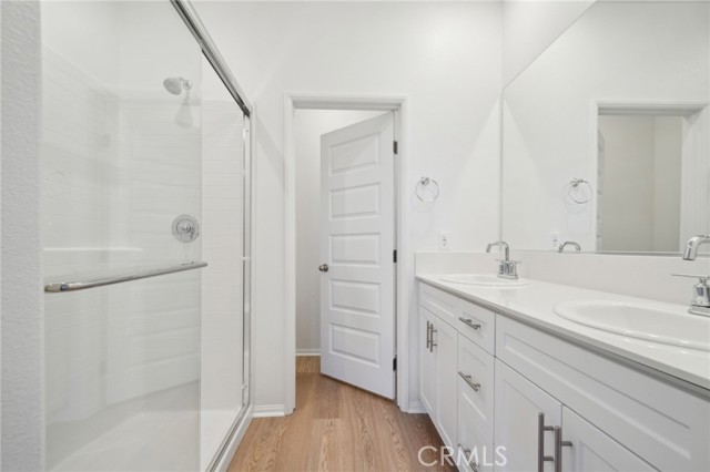 221 Aurora Lane, Pomona CA: https://media.crmls.org/medias/59a93e59-19f3-4ca1-b417-73e186e928a3.jpg