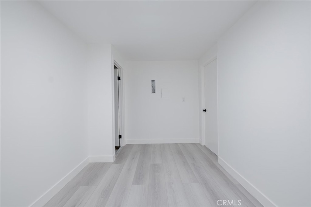 https://media.crmls.org/medias/59a983a3-7c1e-4b21-8b28-e7993b4d2c90.jpg?preset=X-Large