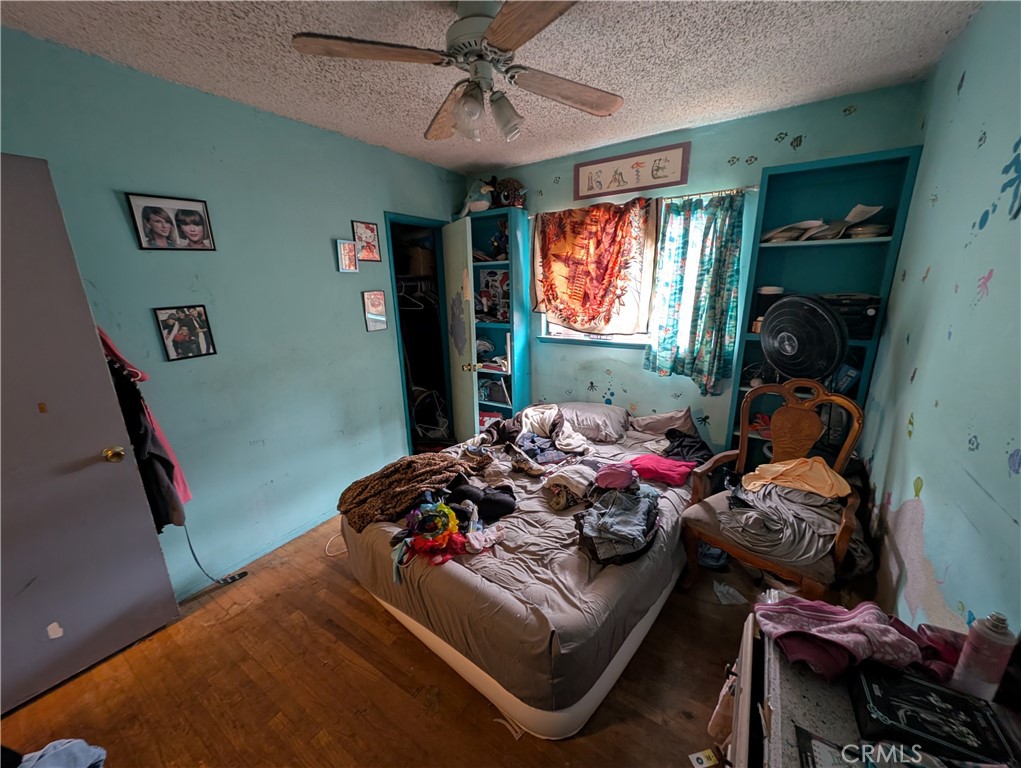 https://media.crmls.org/medias/59a9d3b4-525e-4285-810f-7a1adef9890f.jpg?preset=X-Large