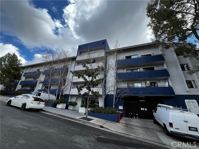 Detail Gallery Image 1 of 12 For 10982 Roebling Ave #455,  Los Angeles,  CA 90024 - 1 Beds | 1 Baths