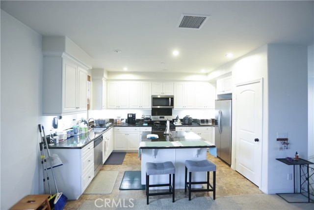 3269 S Edenglen Avenue, Ontario CA: https://media.crmls.org/medias/59ac9d81-e1a1-4173-80ff-e2a6831bc2e7.jpg