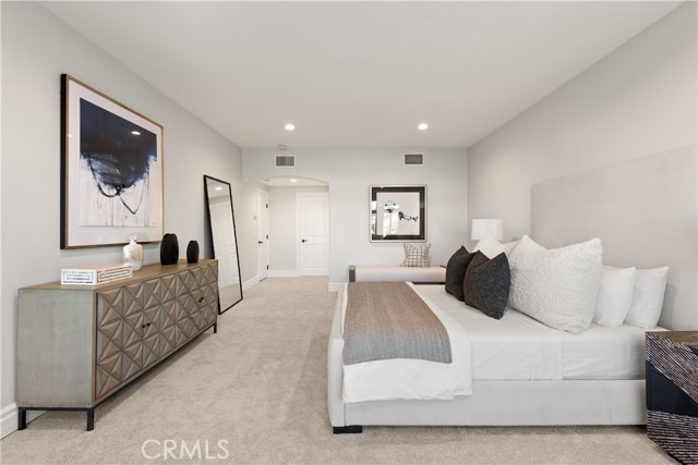 2567 Oakshore Drive, Westlake Village CA: https://media.crmls.org/medias/59adc122-2c02-4a46-803d-733e582b4dfa.jpg