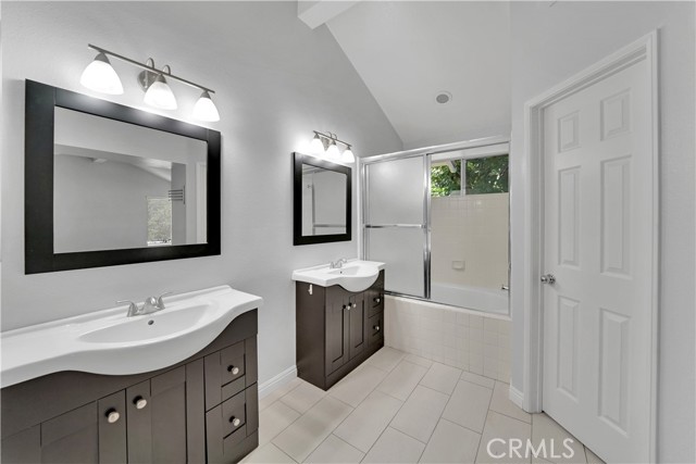 Detail Gallery Image 17 of 21 For 2565 Calle Benavente, Tustin,  CA 92782 - 3 Beds | 2/1 Baths