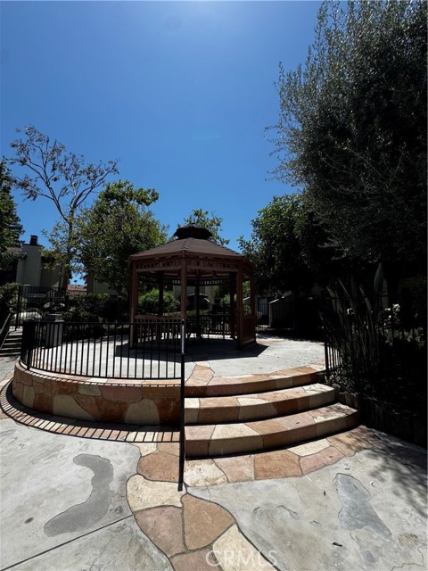 Detail Gallery Image 24 of 31 For 5760 Owensmouth Ave #28,  Woodland Hills,  CA 91367 - 2 Beds | 1/1 Baths
